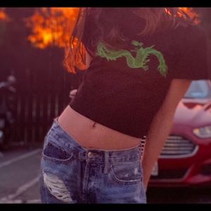 romwe dragon baby top🤎